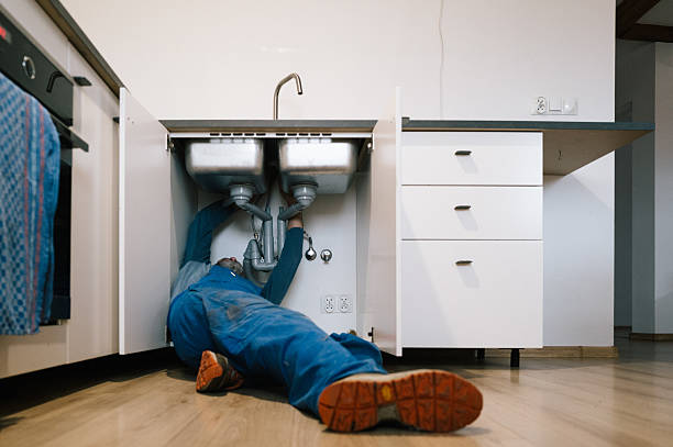 Professional Leak Detection technician working in Broken Bow, OK